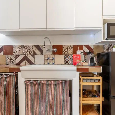 Apartment Il Cortile Sul Vicolo Giudecca By Wonderful Italy