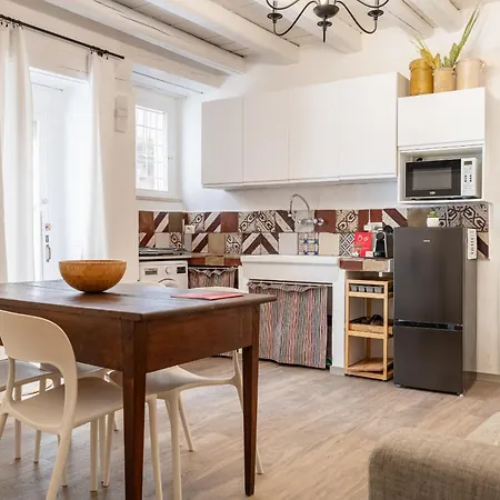 Apartment Il Cortile Sul Vicolo Giudecca By Wonderful Italy Syracuse